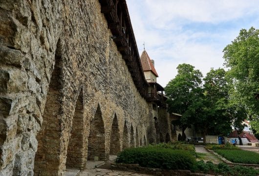 Mittelalterliche Stadtmauer von Tallinn