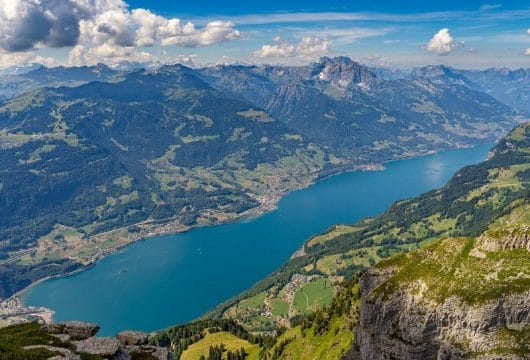 Luftbild vom Walensee, Schweiz