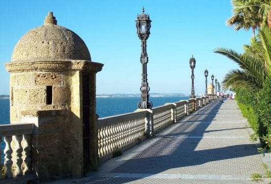 Promenade in Cadiz, Spanien