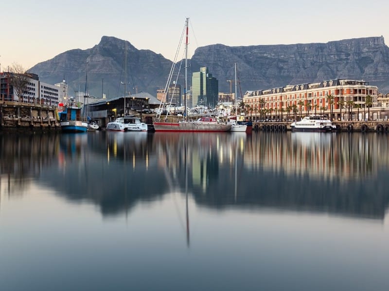 Waterfront mit Tafelberg, Kapstadt