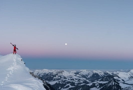 schweiz-saanen-huus-gstaad-winter bergpa