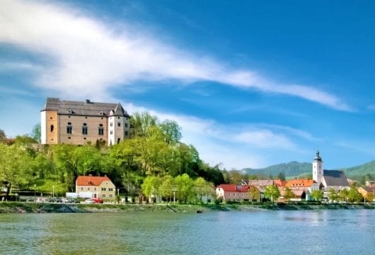 Donau, Grein