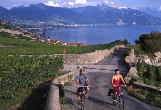 Schweiz, Radfahrer am Genfersee