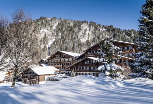 schweiz-gstaad-huus- winter