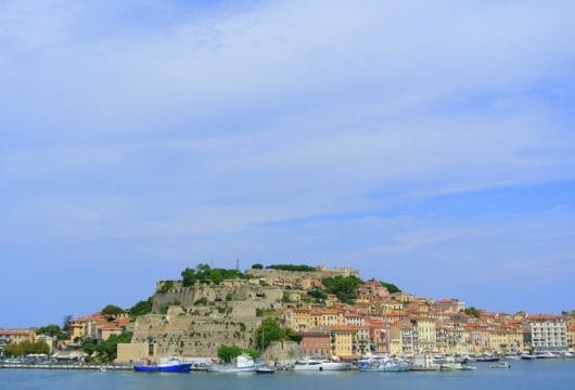 Blick auf die Insel Elba, Italien