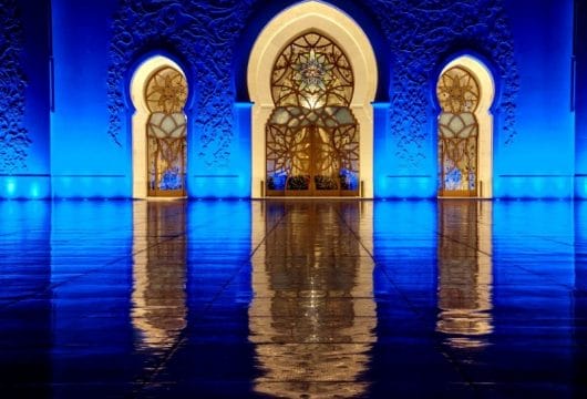 vae-abu-dhabi-enttrance-zayid moschee 
