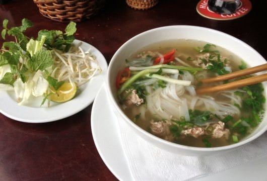 Traditionelle Suppe aus Vietnam