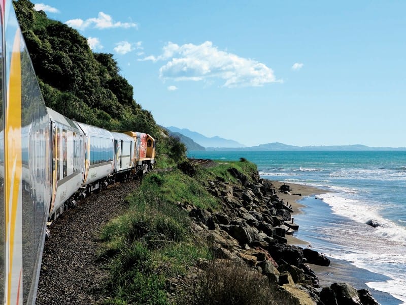 NZ_Züge_Coastal Pacific_Meer_01