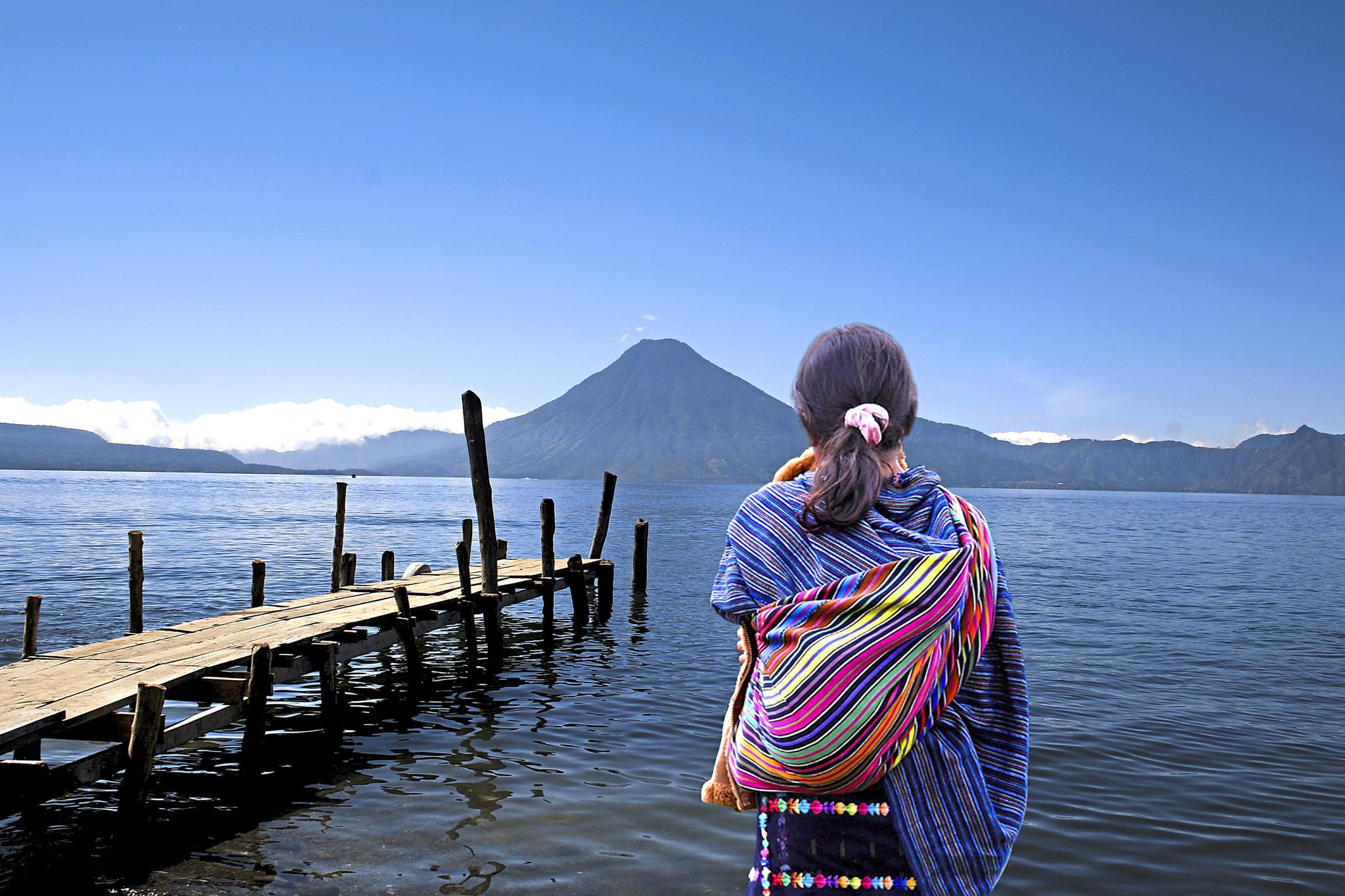 Altiplano Frau am See