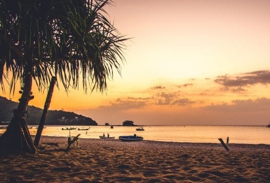 Sonnenuntergang am Strand von Phuket