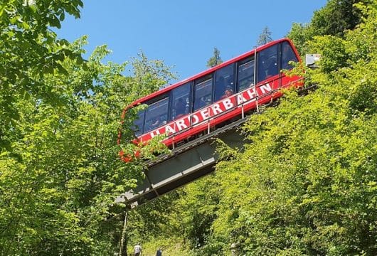 schweiz-interlaken-harderbahn