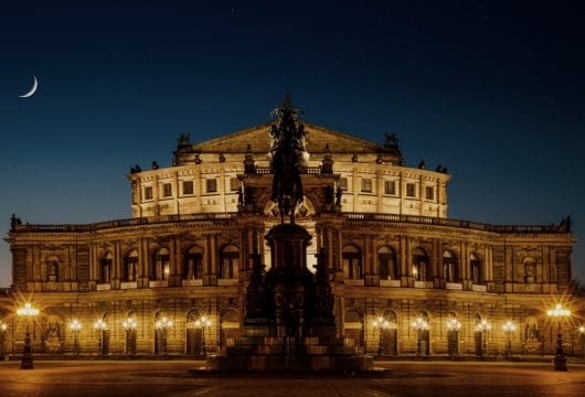 Semperoper bei Nacht, Dresden