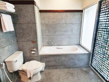 Badezimmerbeispiel des Royal River Kwai 