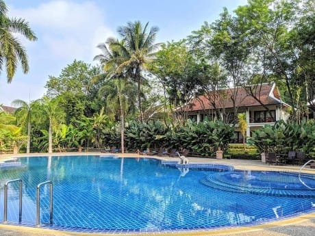 Pool im Santi Resort 