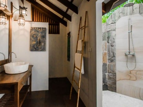 Beispielbadezimmer des Koh Jum Beach 