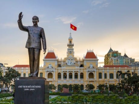 Ho Chi Minh vor Rathaus, Saigon
