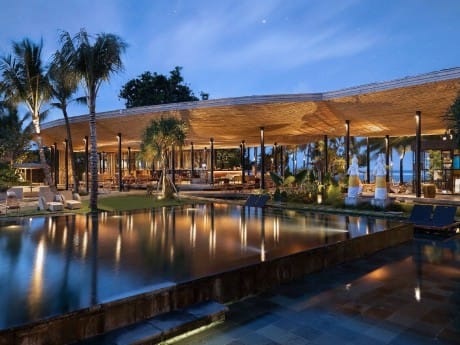 Außenbereich des Segara Village Hotel