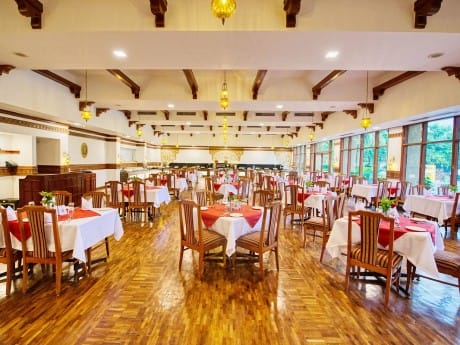 Hotel Clarks Khajuraho - Restaurant