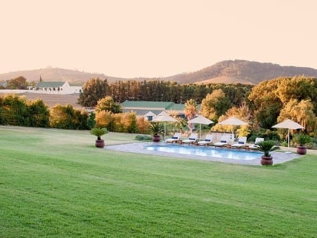 Poolview, Cultivar Guest Lodge