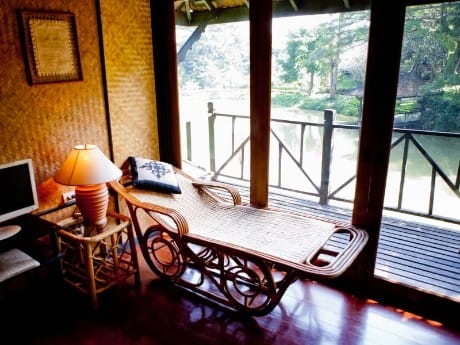 Balkon in der Lampang River Lodge