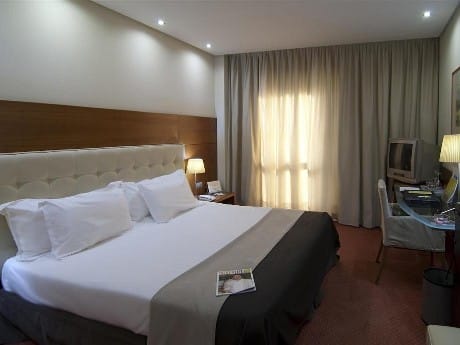 Zimmer Hotel Silken Coliseum