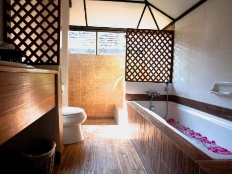 Lampang River Lodge - Beispielbadezimmer