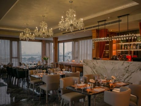 Le Jardin Haut Couture Hotel Sky Bar