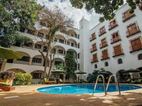 Hotel Meson del Marques Poolbereich