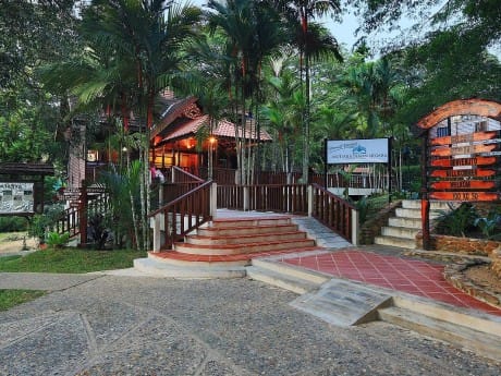 Eingang des Mutiara Taman Negara