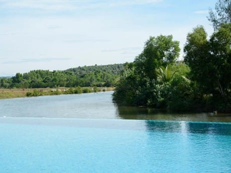 Pool Ausblick im Mangrove River Resort