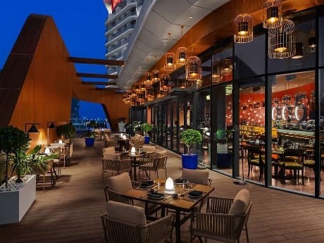 Outdoor Restaurant im Hampton