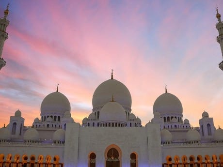 Sheikh Zayed Mosche im Abendrot
