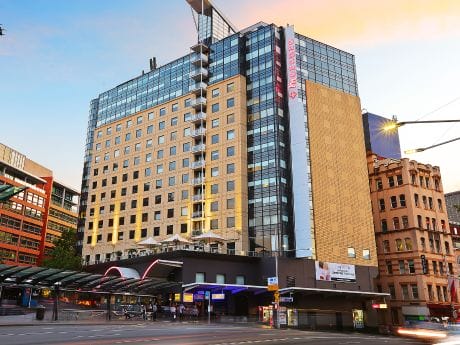 Mercure Sydney Exterior