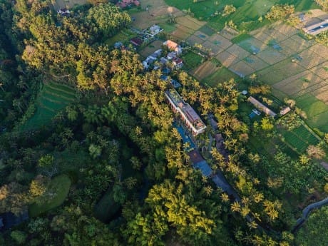 Vogelperspektive des Arkamara Resort 