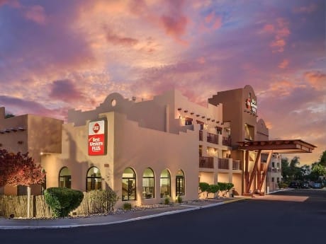 BW Plus Inn of Santa Fe - exterior