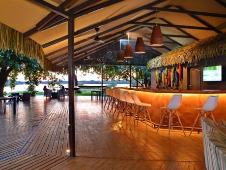 Chundu Island Lodge Bar