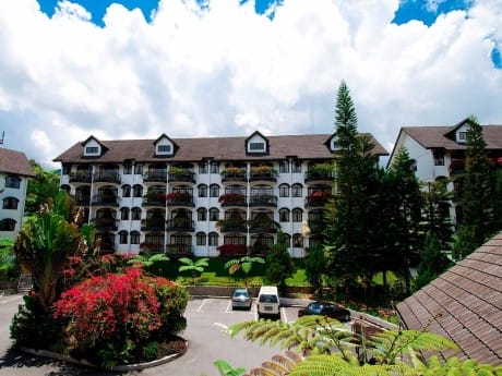 Das Strawberry Park Resort von außen