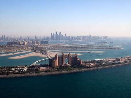 Atlantis, Skyline Dubai & The Palm