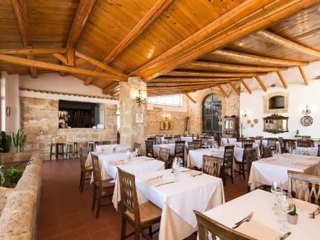 Villa-Favorita-Noto-Restaurant