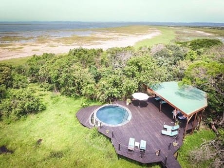 Makakatana Bay Lodge Pool