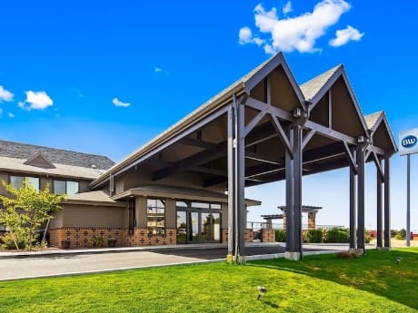 Best Western Pendleton Inn - exterior