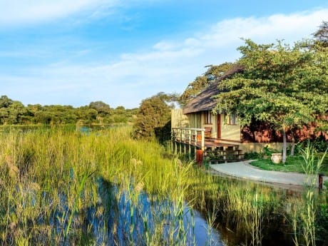 Hakusembe River Lodge