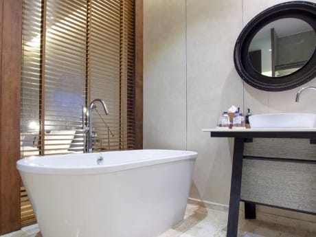 Beispielbadezimmer des Atta Lakeside