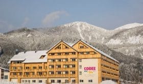 Außenansicht des COOEE alpin Hotel 