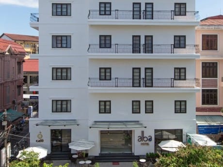 Außenansicht des Alba Hotels