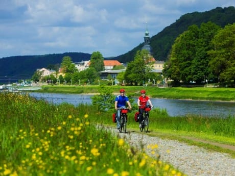 Elbe-Radweg Bad Schandau Radfahrer
