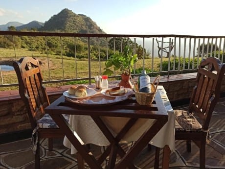 Kenia, Ngulia Safari Lodge - Frühstück