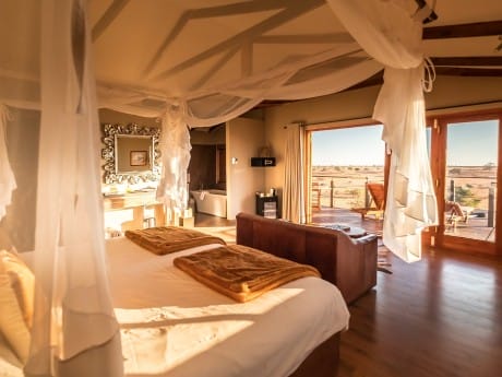 Bagatelle Kalahari Game Ranch Zimmer