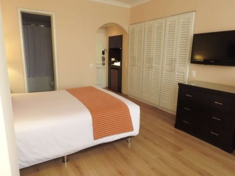 Ecuador_Quito_Hotel Mercure Alameda_room