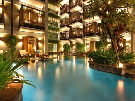 Poolanlage des The Oasis Lagoon 